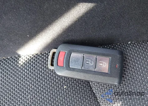 2010 Mitsubishi Outlander Xls из США, поврежденный, VIN JA4JT4AX8AZ016386